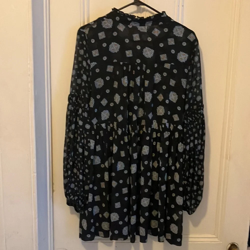 Free people patterned tunic length dress with full bell sleeve past elbow small